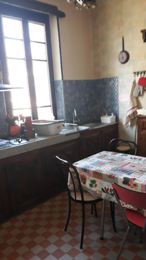 Chez Virginie - chambre du Bourg Lourdes Extérieur photo