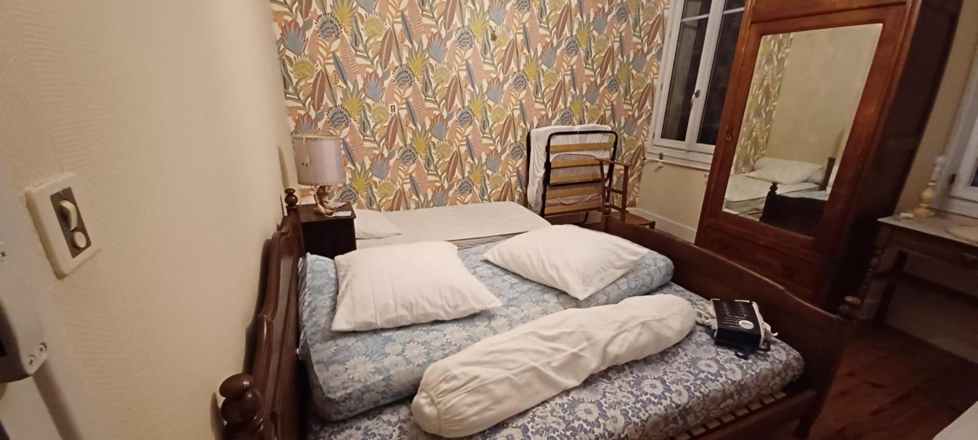 Chez Virginie - chambre du Bourg Lourdes Extérieur photo